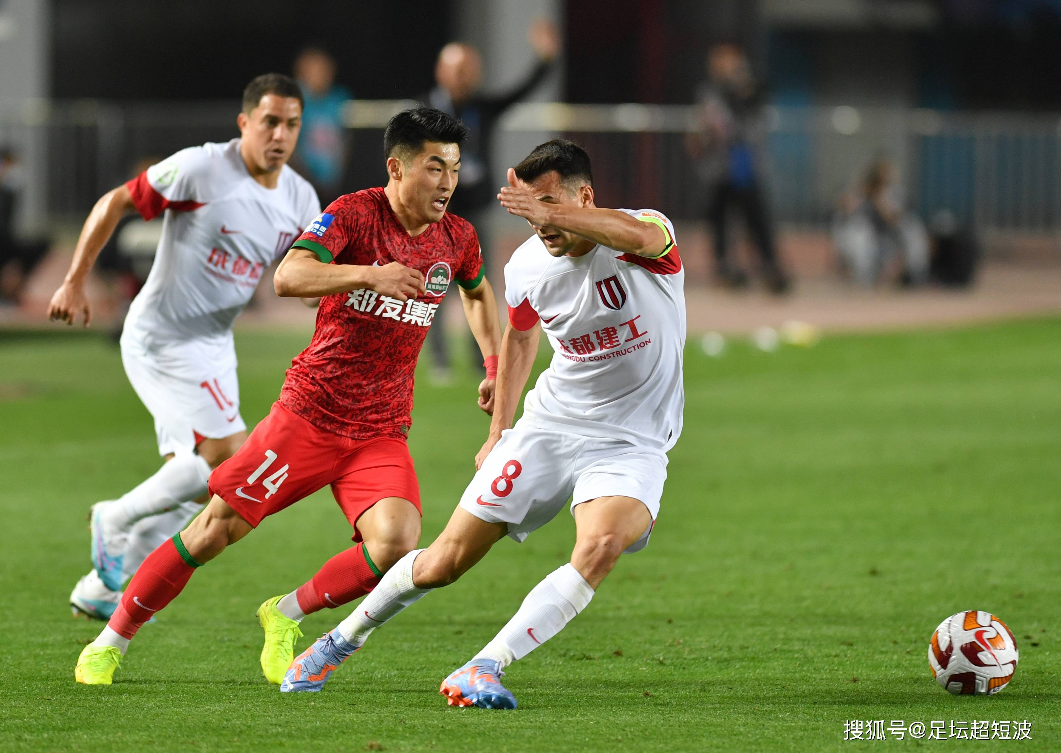 之间的直接 之间的直接