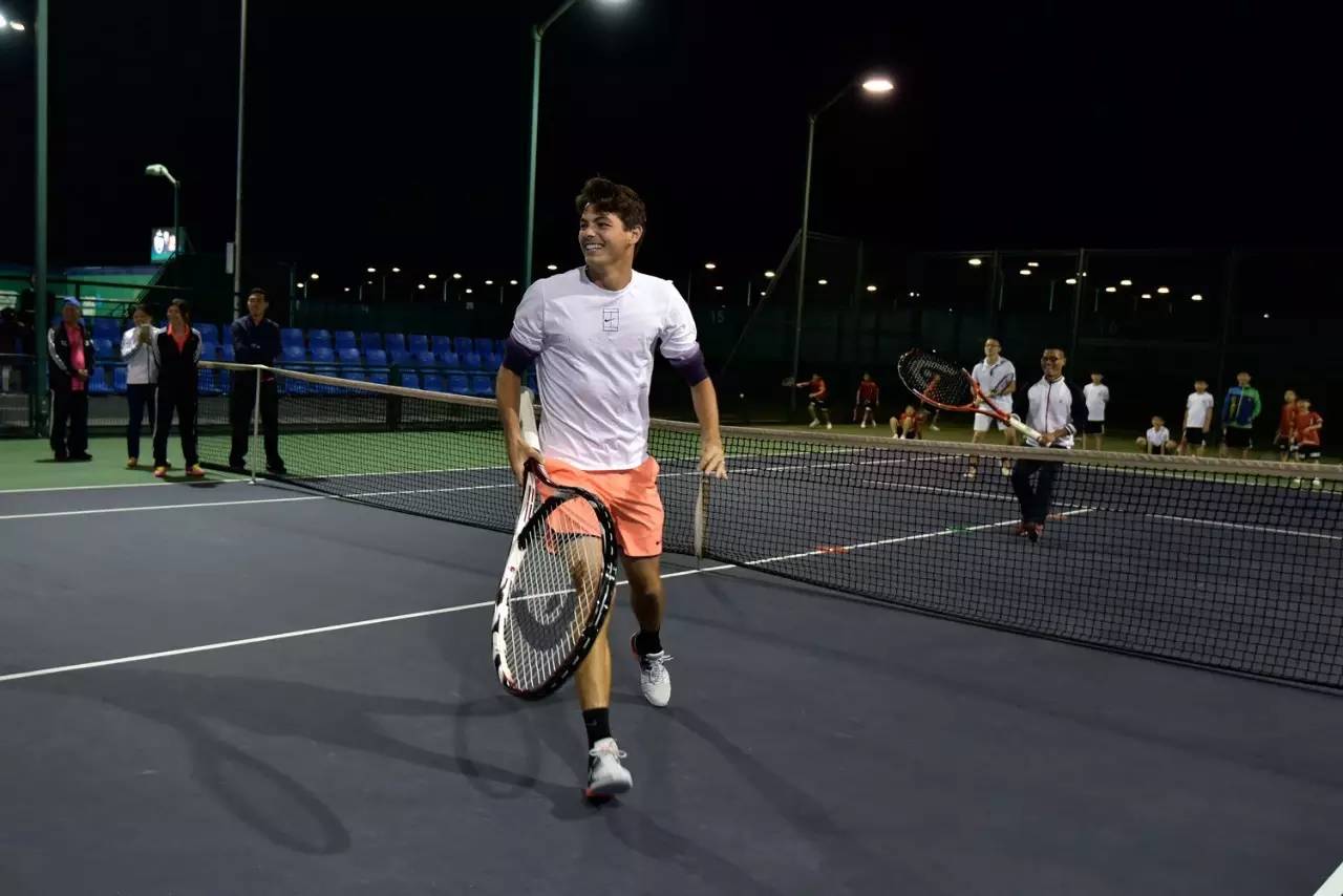 替补阵容的 替补阵容的