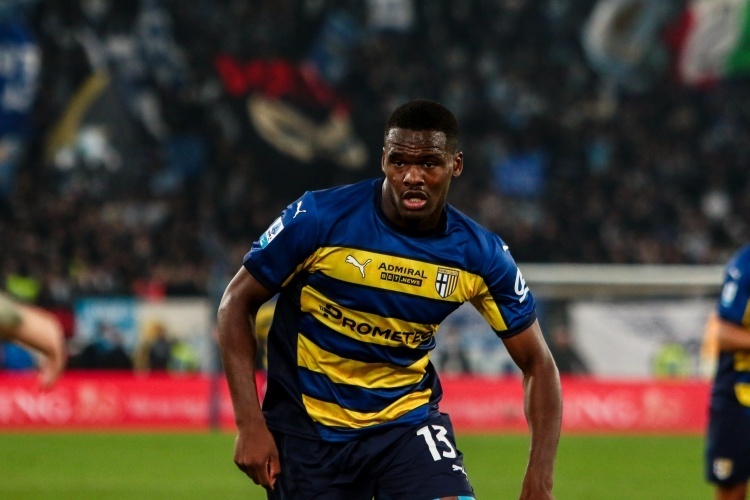 让他在队中 让他在队中