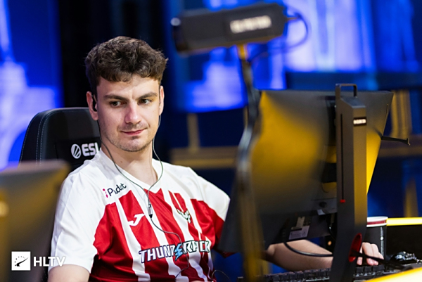 里维斯的成 里维斯的成